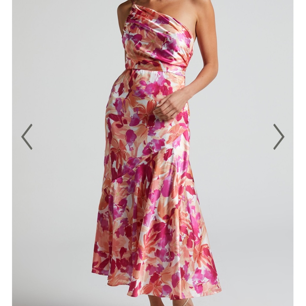ALYSSIA MIDI DRESS - ONE SHOULDER RUCHED SATIN DRESS IN PINK FLORAL SHOWPO